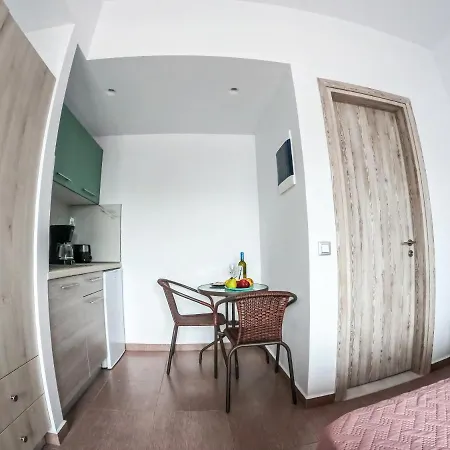 Red Hibiscus Stegna Casa rural Archangelos (Rhodes)