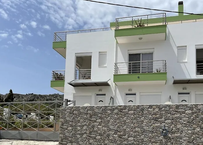 Country house Red Hibiscus Stegna *