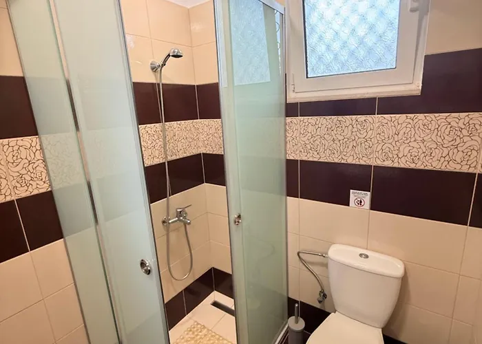 Red Hibiscus Stegna Country house