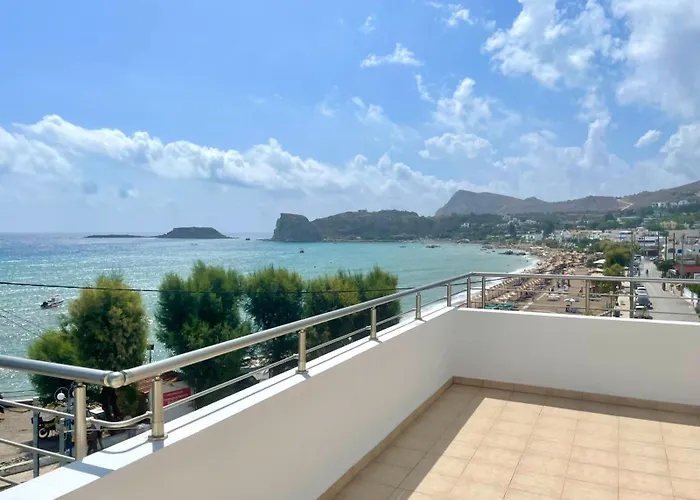 منزل ريفي Red Hibiscus Stegna أرخانجلوس