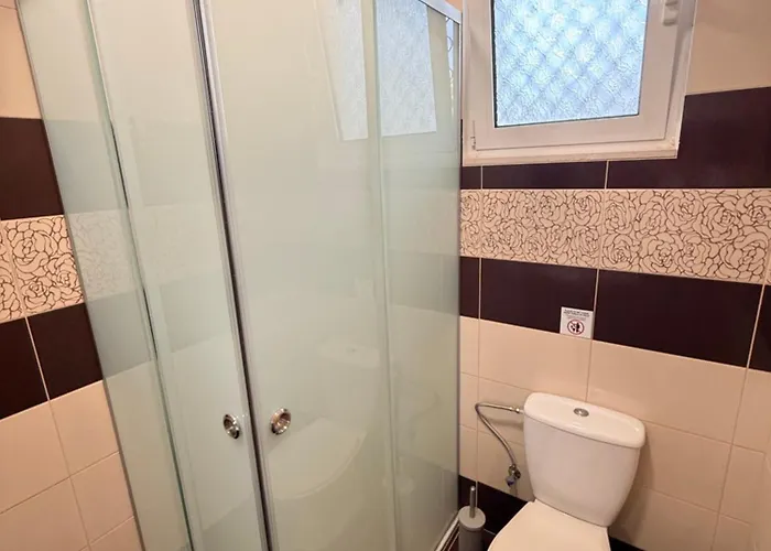 منزل ريفي Red Hibiscus Stegna أرخانجلوس