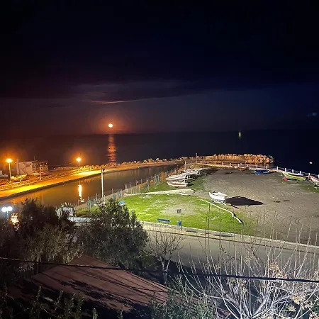 Red Hibiscus Stegna Archangelos (Rhodes)