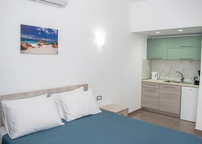 Venkovský dům Red Hibiscus Stegna